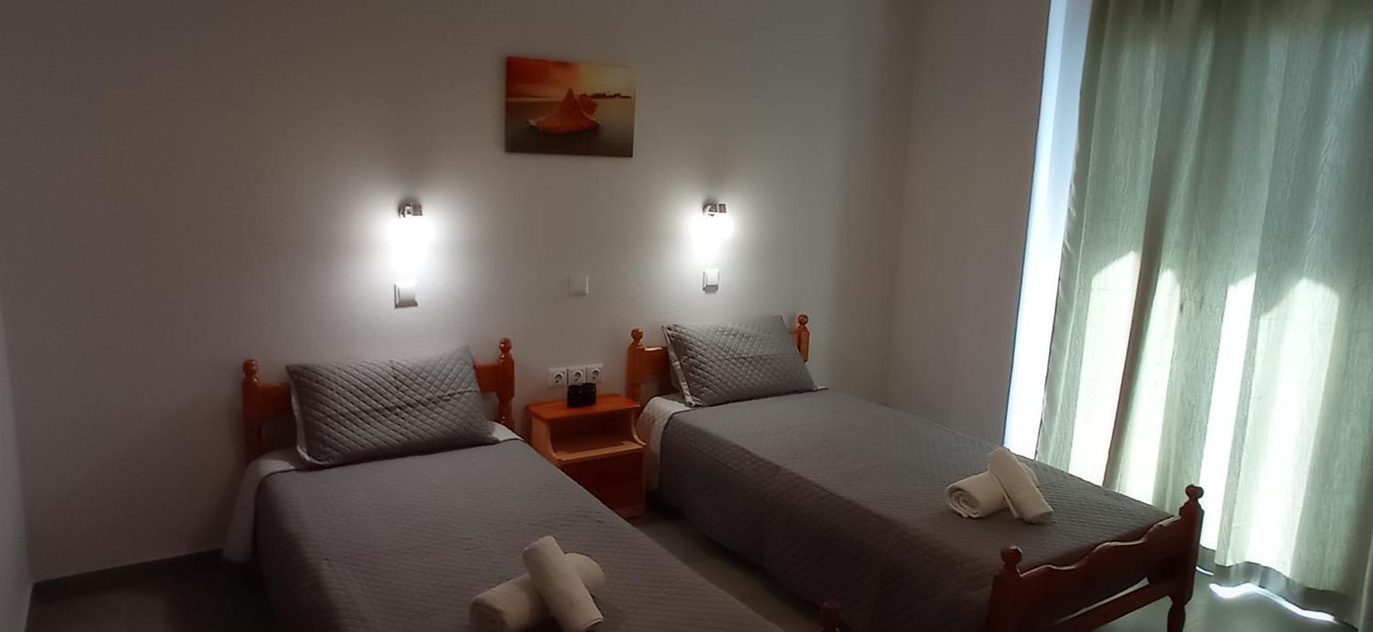 Hermes Kávos Buitenkant foto